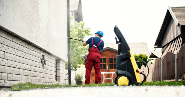 Best Pool Deck Cleaning  in Stanley, WI